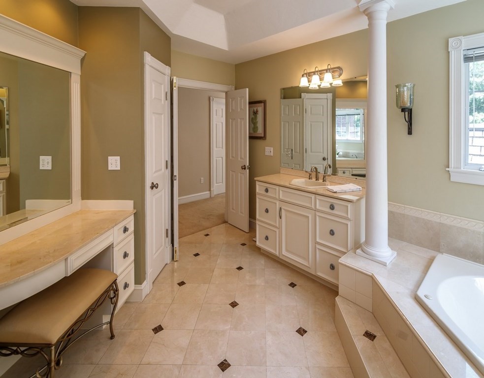4 Gable Ridge Road Westborough, MA 01581 - Photo 27 of 42 Gallery Image 27