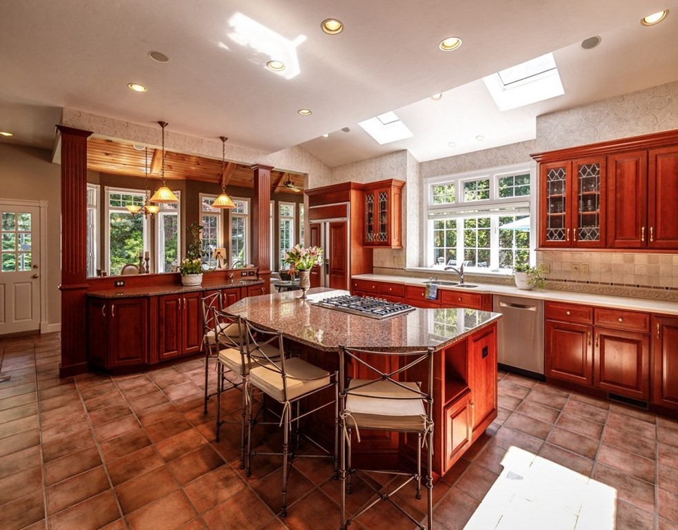 4 Gable Ridge Road Westborough, MA 01581 - Photo 10 of 42 Gallery Image 10