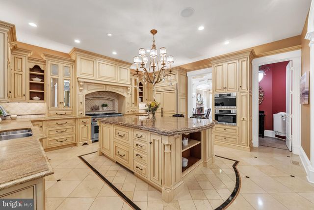 $2,800,000 | 7247 Addington Drive, McLean, VA 22101