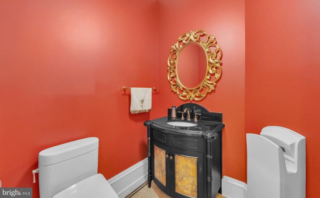 $2,800,000 | 7247 Addington Drive, McLean, VA 22101