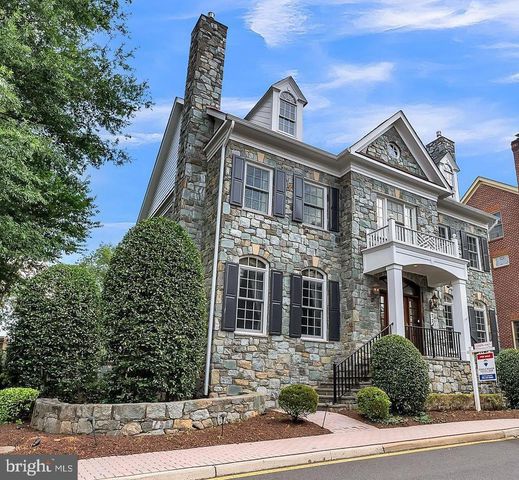 $2,800,000 | 7247 Addington Drive, McLean, VA 22101