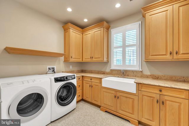 $2,800,000 | 7247 Addington Drive, McLean, VA 22101