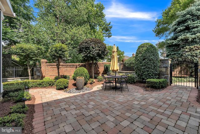$2,800,000 | 7247 Addington Drive, McLean, VA 22101