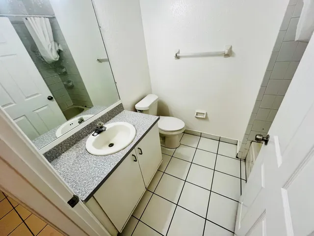 $2,750 | 13711 Yarmouth Court, Wellington, FL 33414