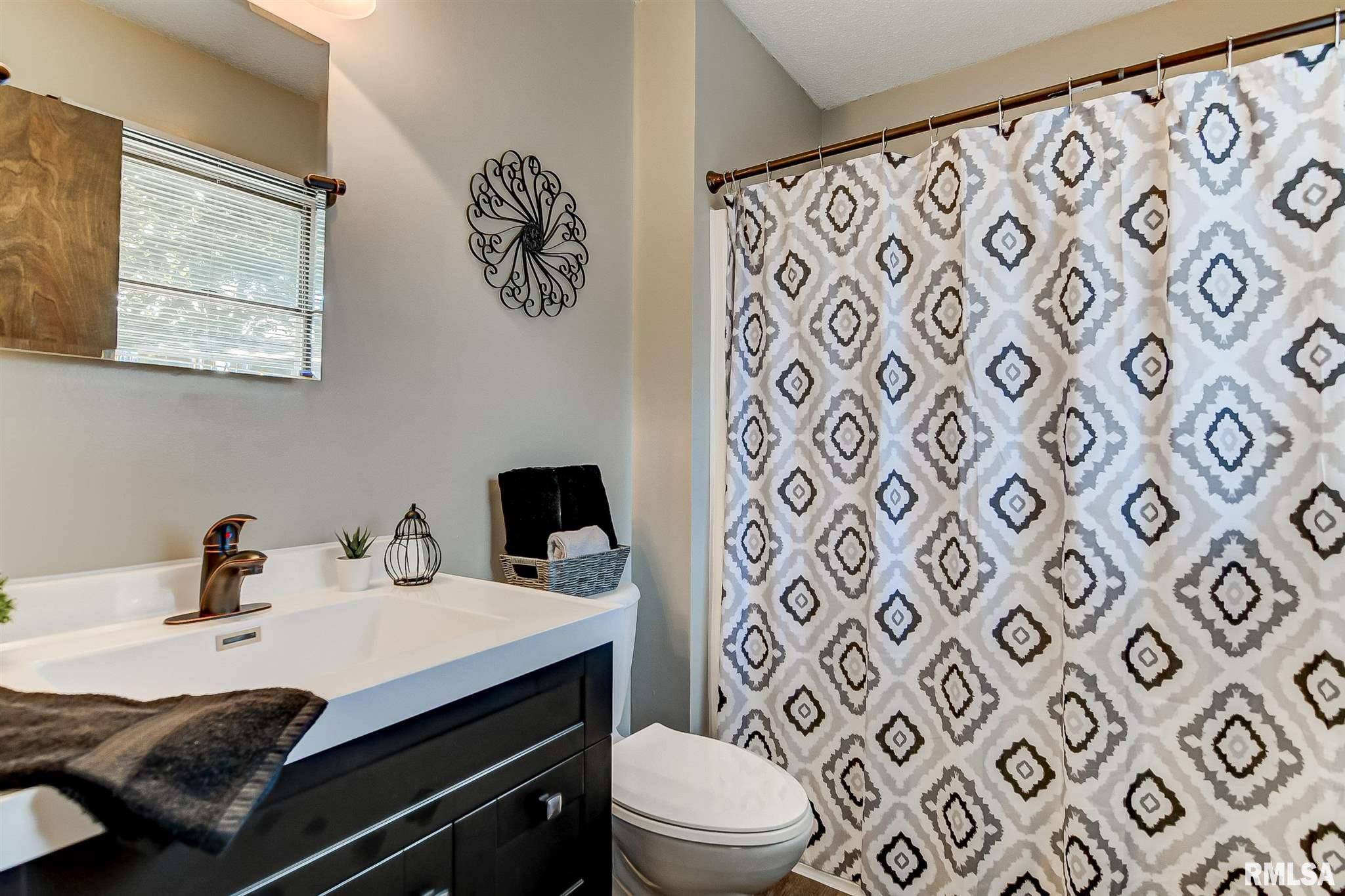 112 Veneto Villa Springfield, IL 62703 - Photo 18 of 32 Gallery Image 18