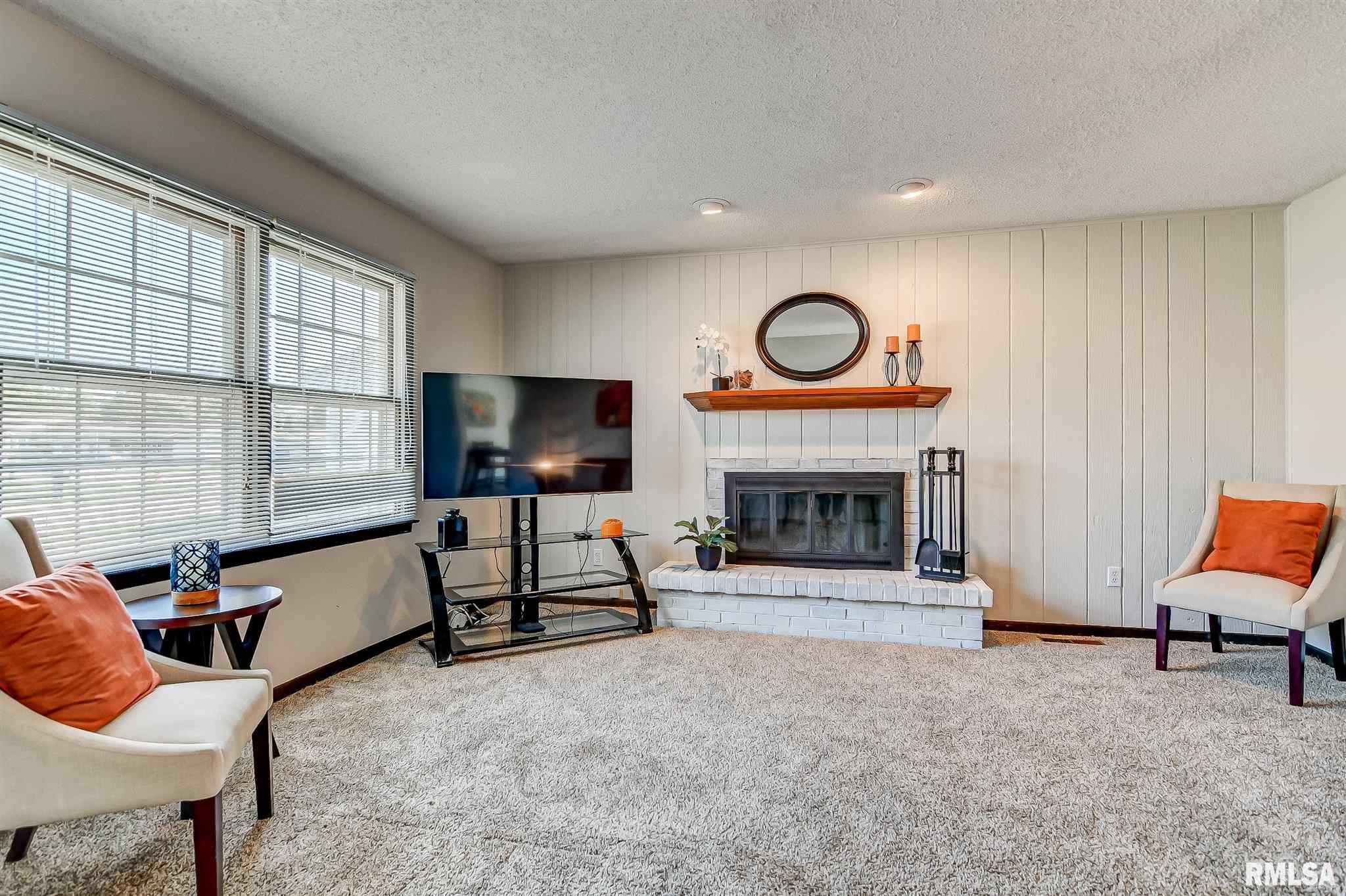 112 Veneto Villa Springfield, IL 62703 - Photo 4 of 32 Gallery Image 4