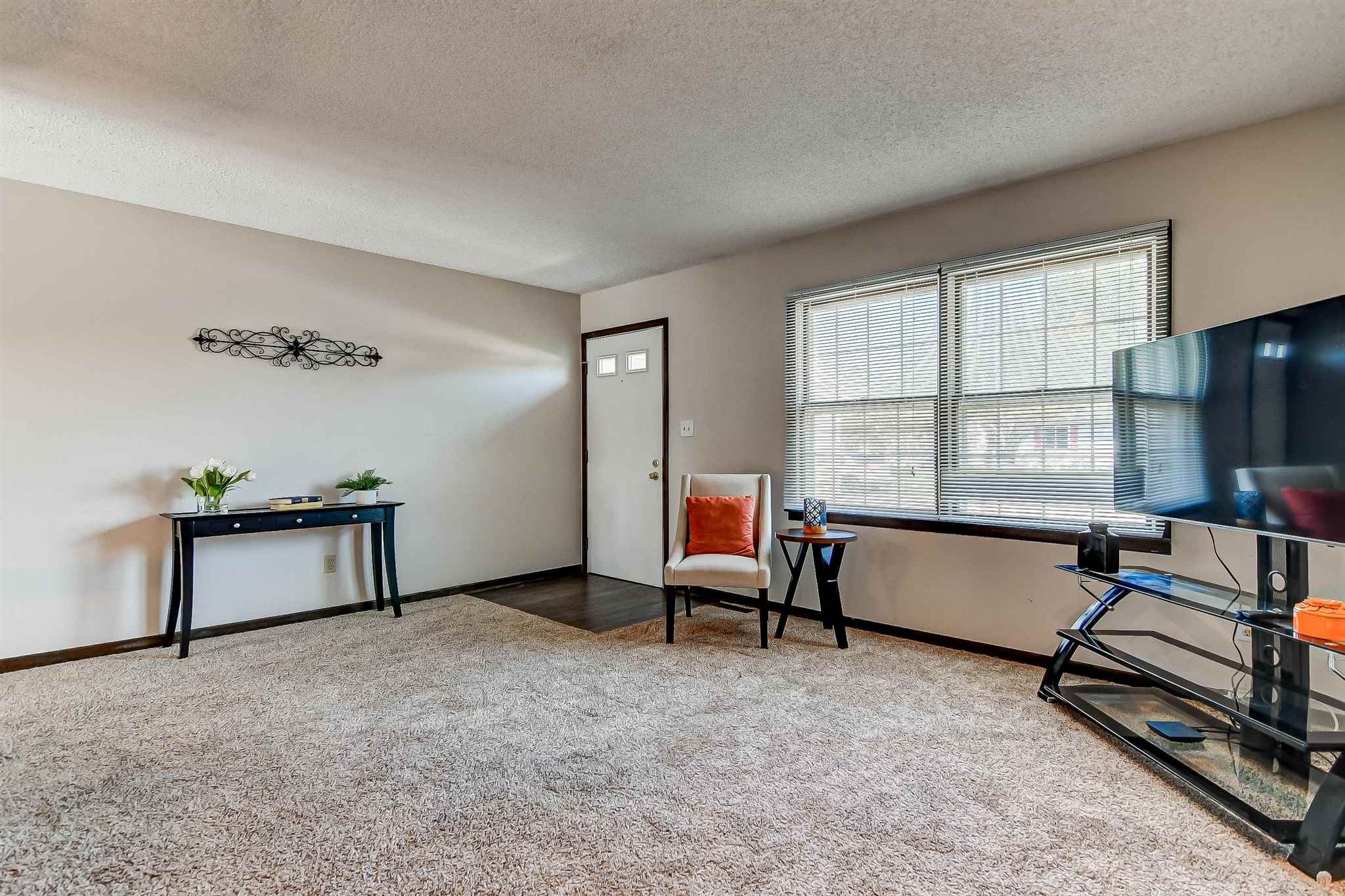 112 Veneto Villa Springfield, IL 62703 - Photo 5 of 32 Gallery Image 5