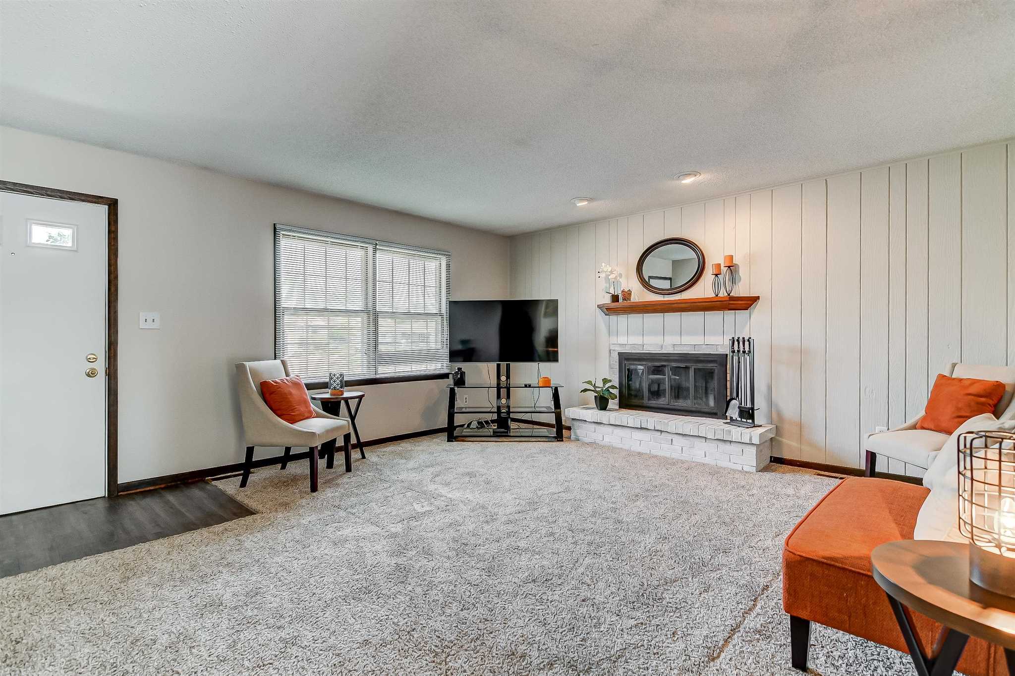 112 Veneto Villa Springfield, IL 62703 - Photo 6 of 32 Gallery Image 6