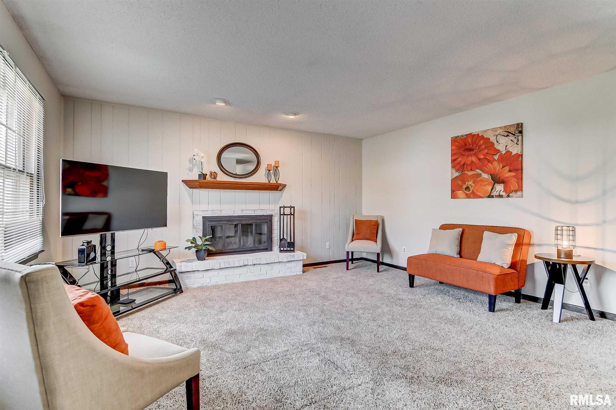 112 Veneto Villa Springfield, IL 62703 - Photo 7 of 32 Gallery Image 7