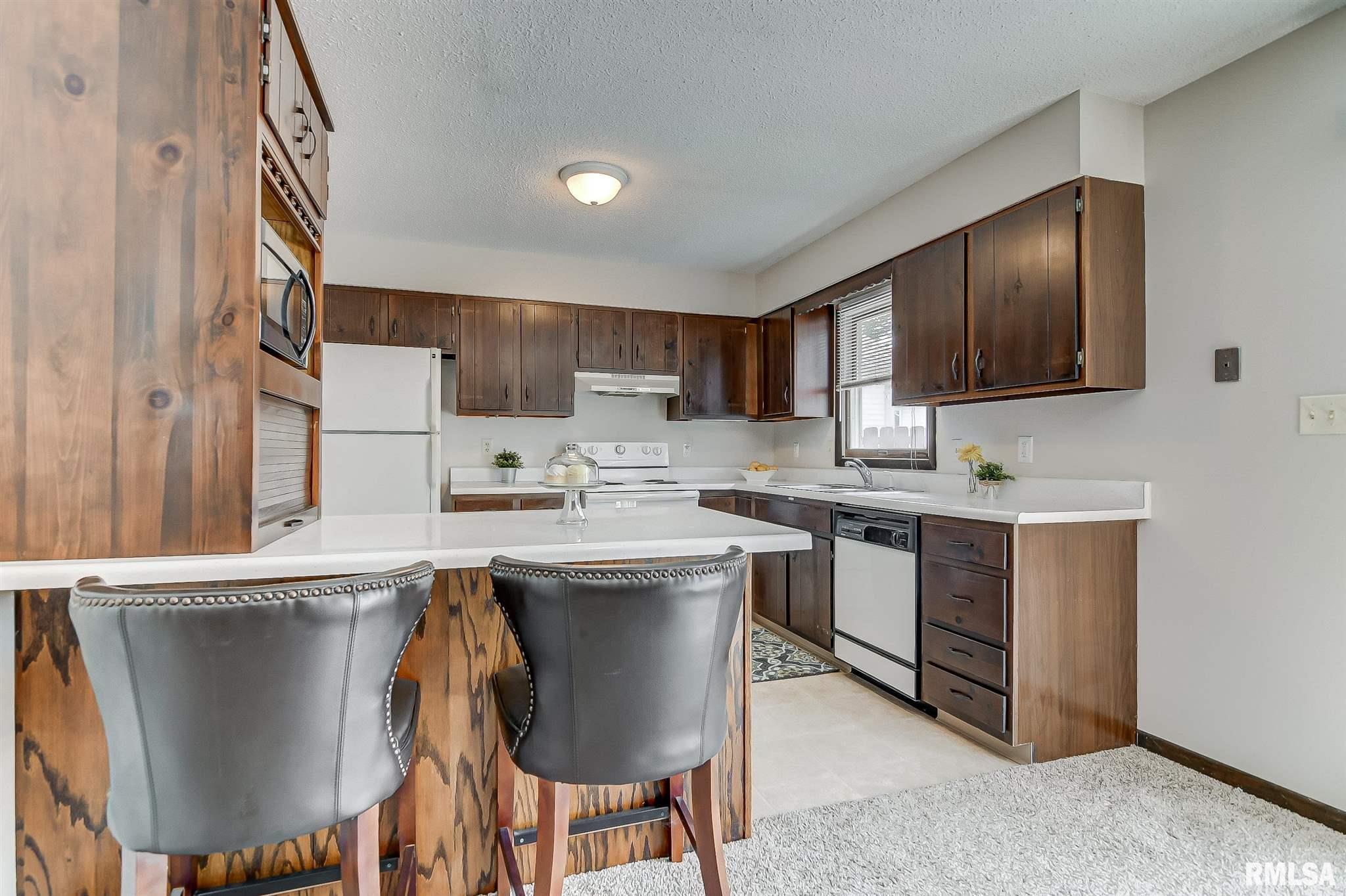 112 Veneto Villa Springfield, IL 62703 - Photo 8 of 32 Gallery Image 8