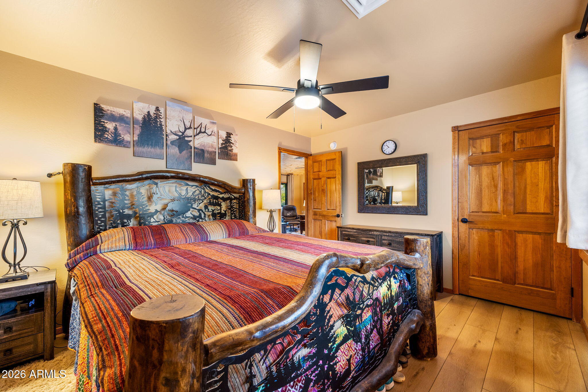 2336 Buffalo Loop Overgaard, AZ 85933 - Photo 6 of 41 OWNERS BEDROOM