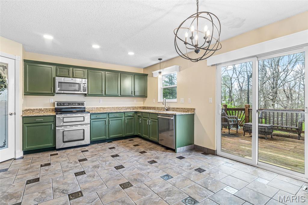 1427 Appleton Court Arnold, MO 63010 - Photo 14 of 42