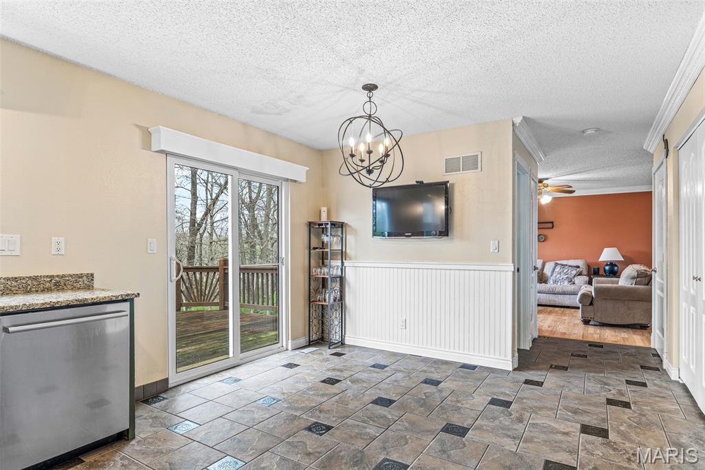 1427 Appleton Court Arnold, MO 63010 - Photo 15 of 42