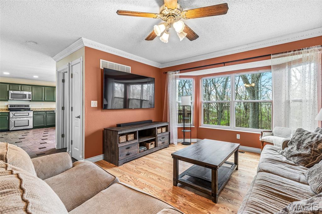 1427 Appleton Court Arnold, MO 63010 - Photo 7 of 42