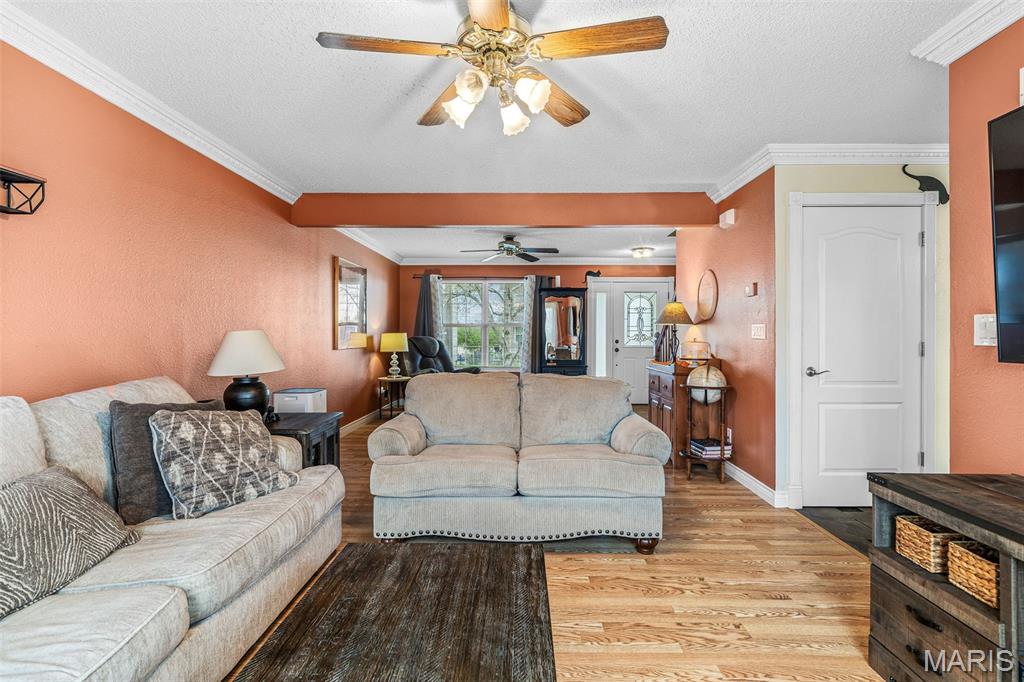 1427 Appleton Court Arnold, MO 63010 - Photo 9 of 42
