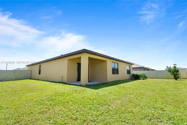 $340,000 | 7162 Tigereye Way, Grant Valkaria, FL 32949