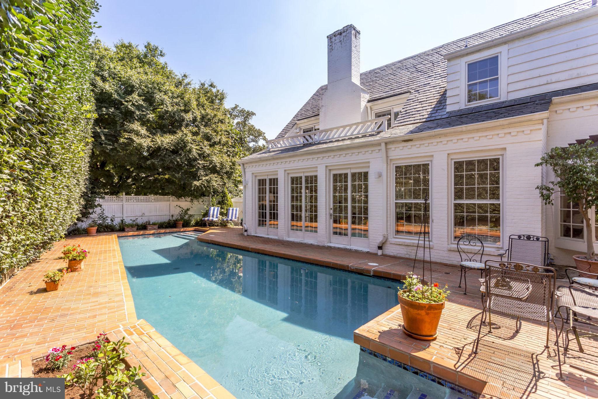 4619 32nd Road North Arlington, VA 22207 - Photo 29 of 30 In Ground Pool