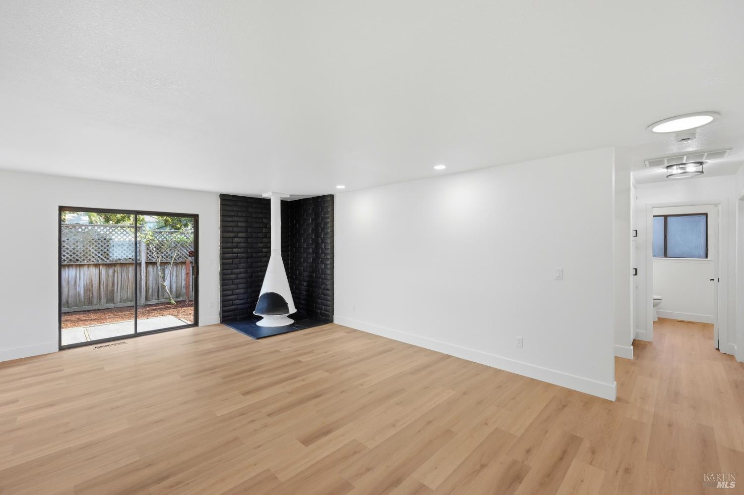 4906 Fernglen Drive Santa Rosa, CA 95405 - Photo 15 of 33