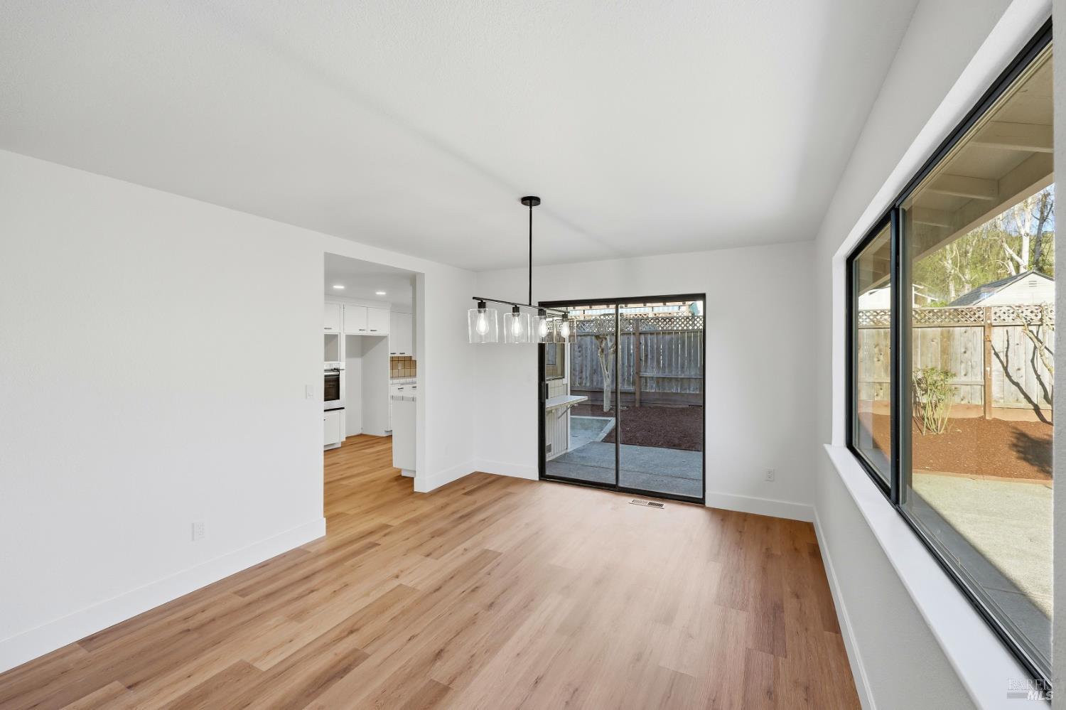 4906 Fernglen Drive Santa Rosa, CA 95405 - Photo 16 of 33