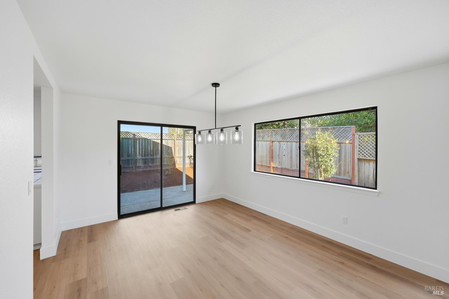 4906 Fernglen Drive Santa Rosa, CA 95405 - Photo 21 of 33