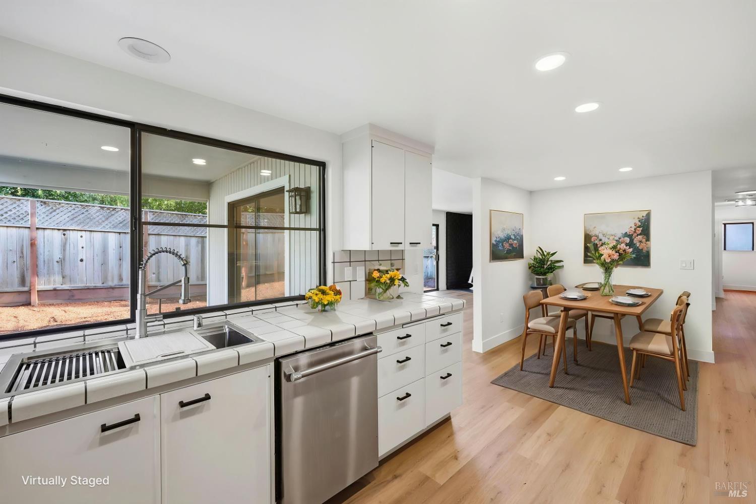 4906 Fernglen Drive Santa Rosa, CA 95405 - Photo 7 of 33