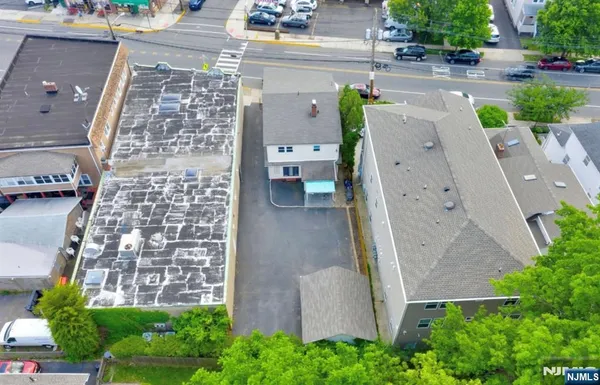 $835,000 | 106 Broughton Avenue, Bloomfield, NJ 07003