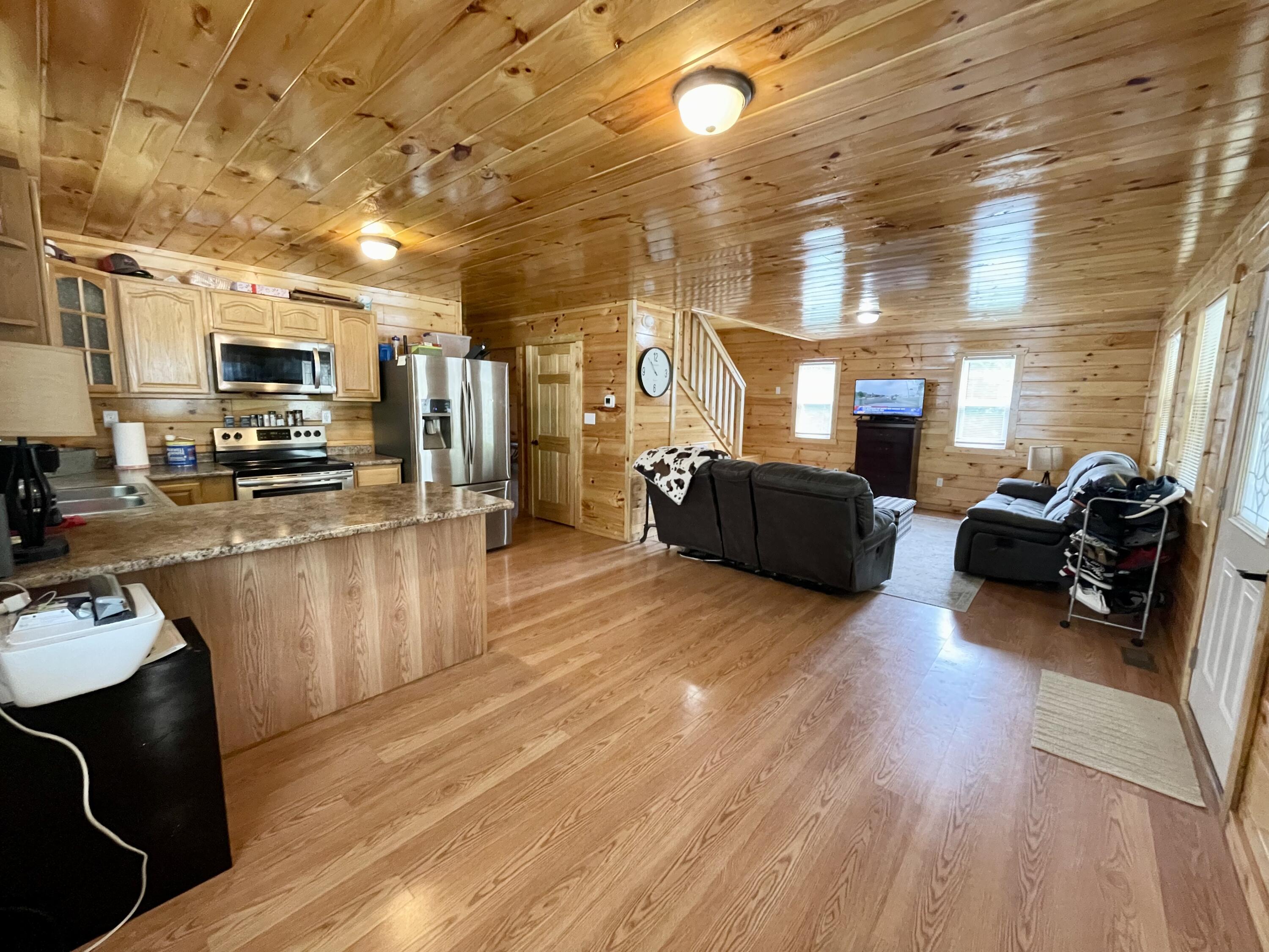 593 Low Gap Road Pine Knot, KY 42635 - Photo 16 of 40 39D95E93-1592-49A7-8863-901C8CCAD04C