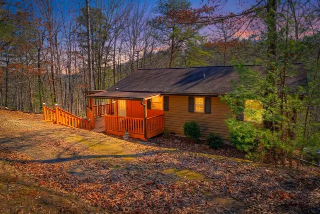 $299,800 | 124 Dawnview Circle, Murphy, NC 28906