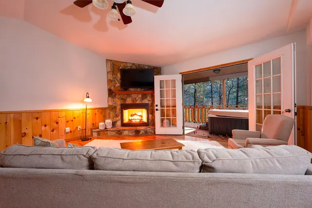 $299,800 | 124 Dawnview Circle, Murphy, NC 28906