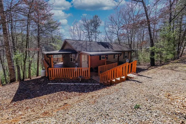 $299,800 | 124 Dawnview Circle, Murphy, NC 28906