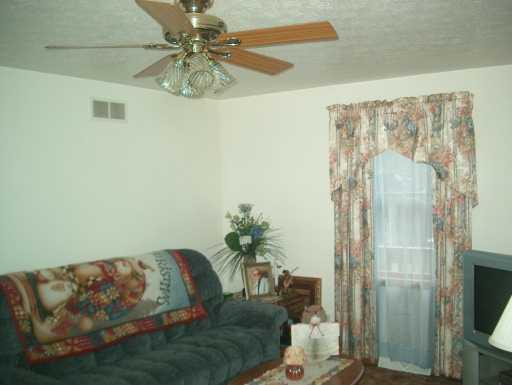 160 Cain Road Clinton, PA 15026 - Photo 3 of 8 Other.