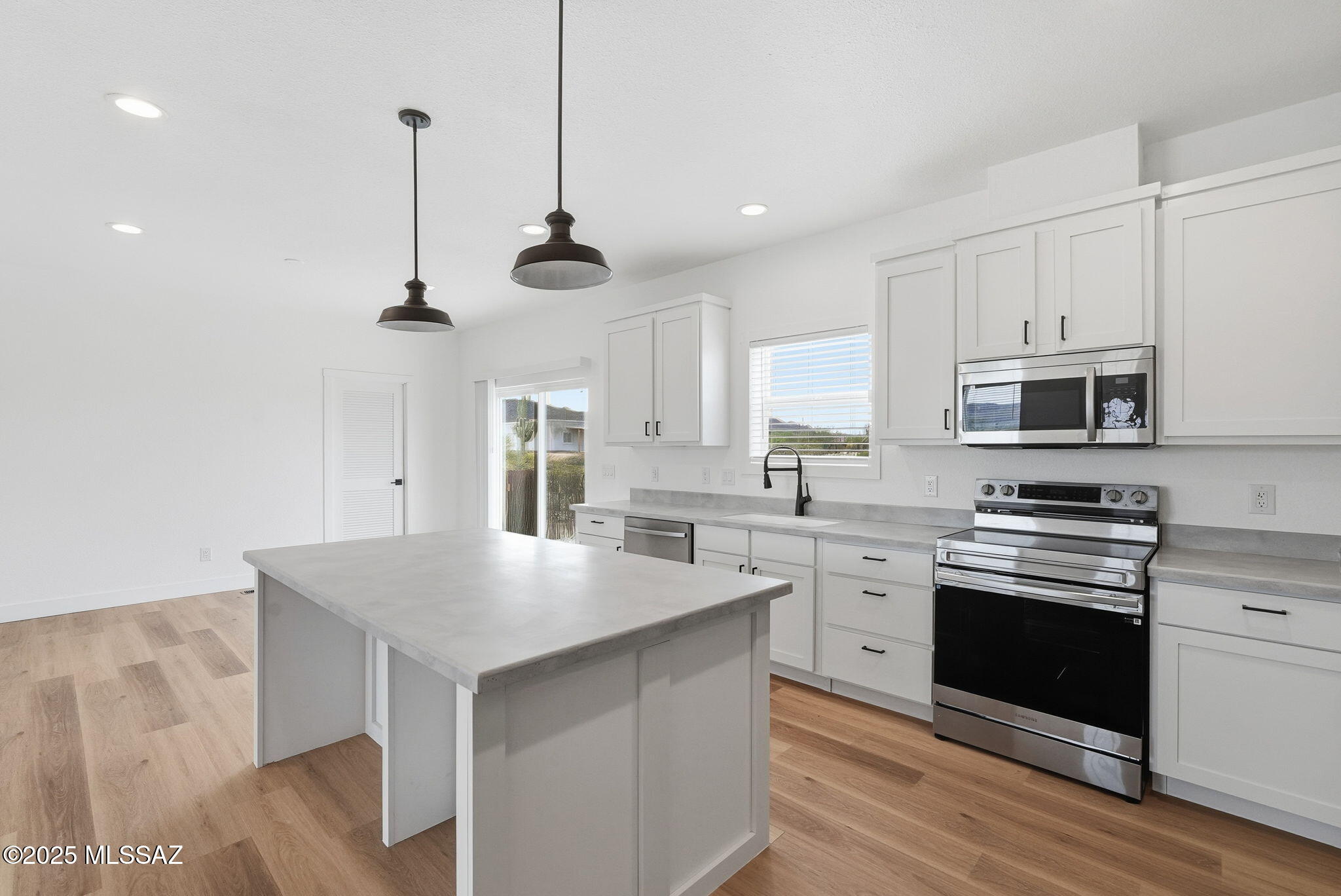 6362 North Van Ark Road Tucson, AZ 85743 - Photo 14 of 41 Gallery Image 14