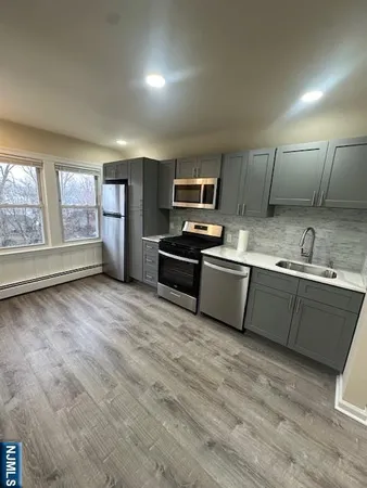$2,200 | 6 Field Road, Unit 3, Maplewood, NJ 07040