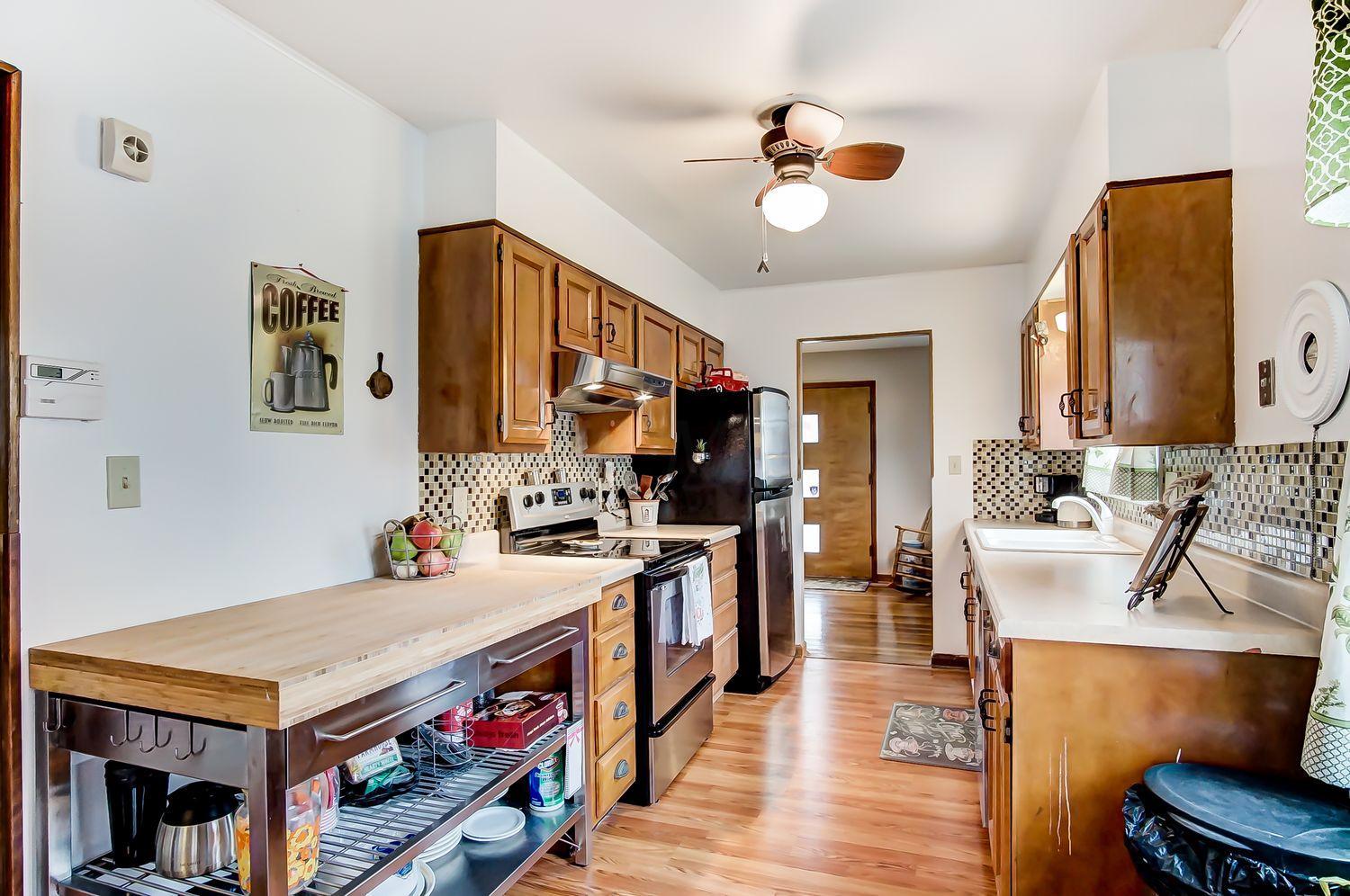 867 Enfield Road Columbus, OH 43209 - Photo 8 of 39 Gallery Image 8
