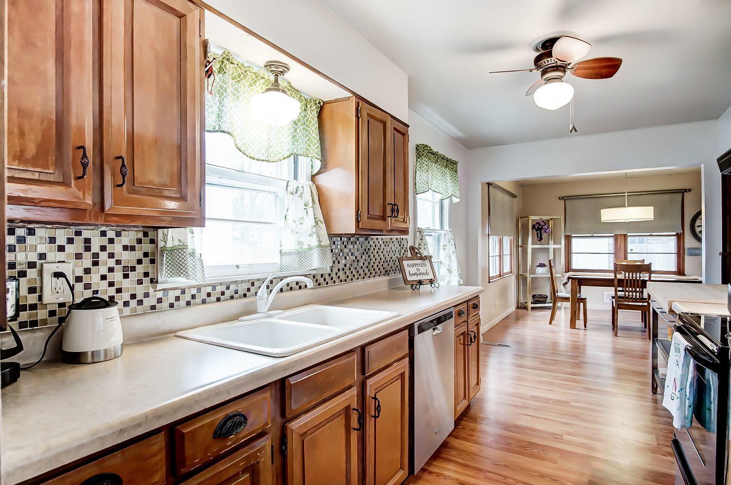 867 Enfield Road Columbus, OH 43209 - Photo 9 of 39 Gallery Image 9
