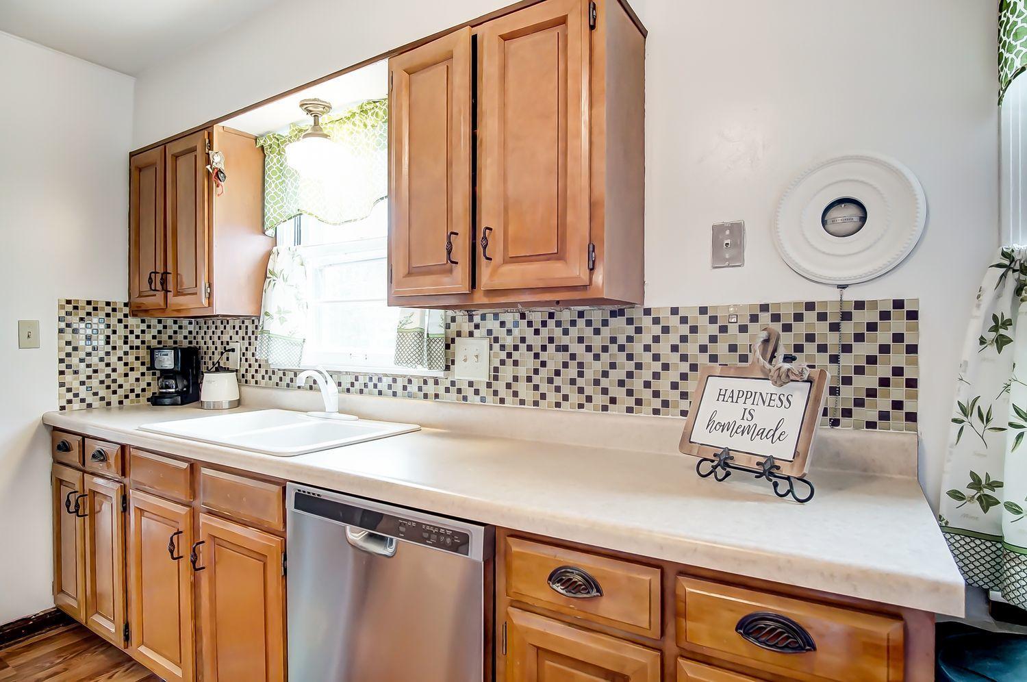 867 Enfield Road Columbus, OH 43209 - Photo 10 of 39 Gallery Image 10