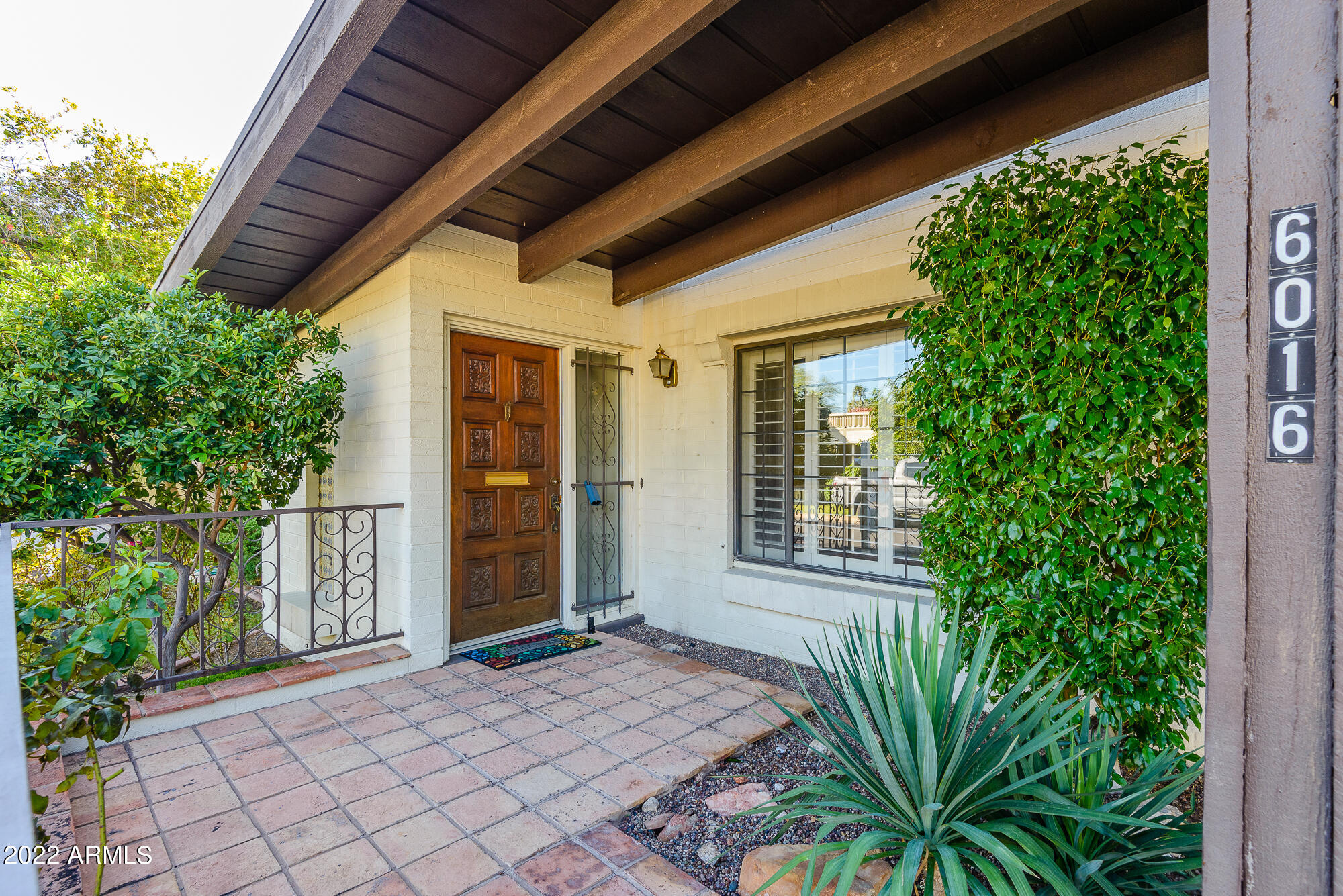6016 North 10th Way Phoenix, AZ 85014 - Photo 4 of 28 Front porch entry