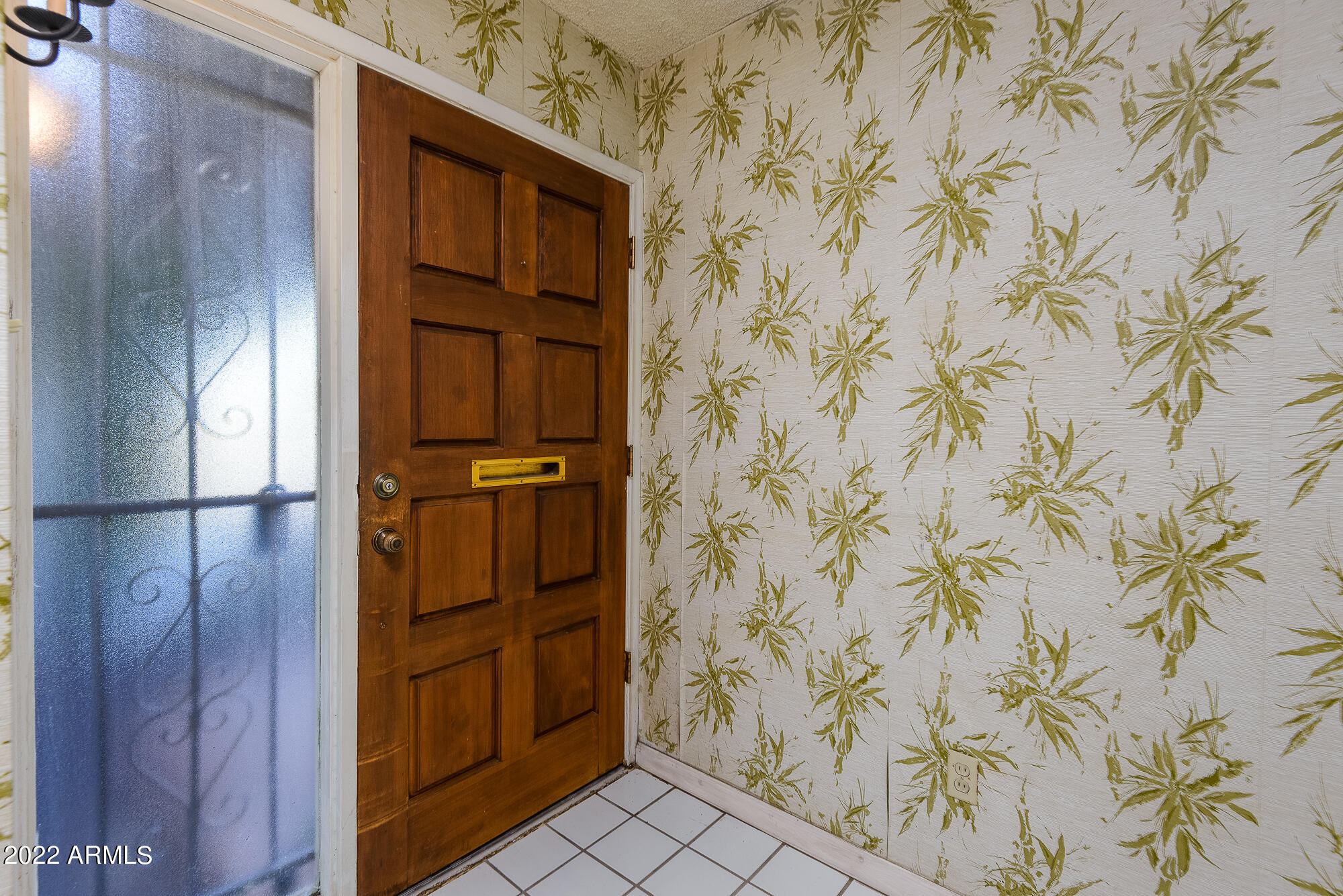 6016 North 10th Way Phoenix, AZ 85014 - Photo 7 of 28 Foyer