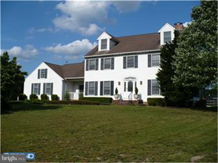 241 Barnsboro Road Sewell, NJ 08080 - Photo 2 of 23 Front Yard
