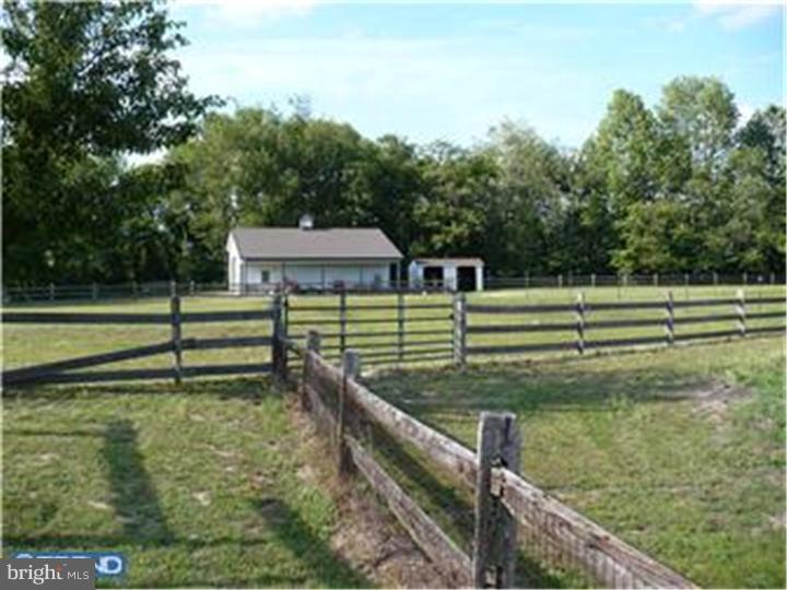 241 Barnsboro Road Sewell, NJ 08080 - Photo 11 of 23 Barn