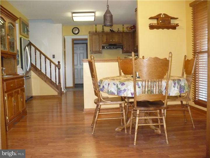 241 Barnsboro Road Sewell, NJ 08080 - Photo 17 of 23 Breakfast Room