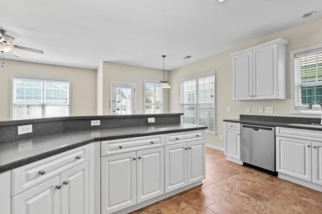 $2,300 | 115 Trillium Avenue, Summerville, SC 29483