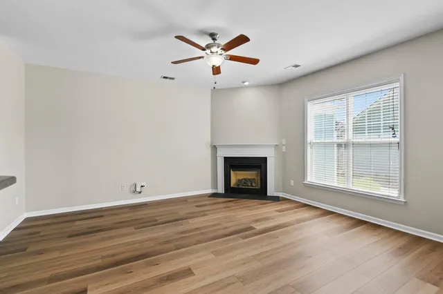 $2,300 | 115 Trillium Avenue, Summerville, SC 29483