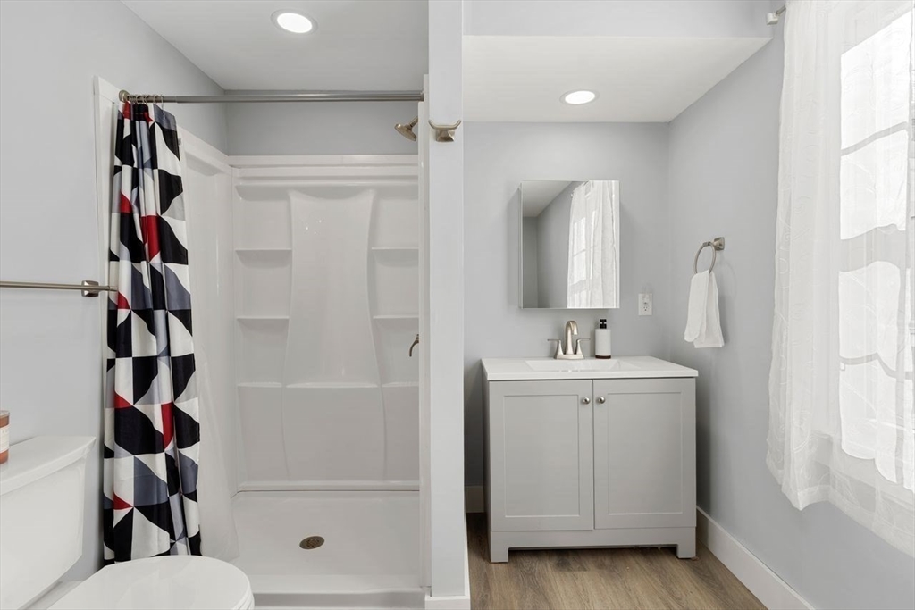 632 Main Street Ashby, MA 01431 - Photo 8 of 28