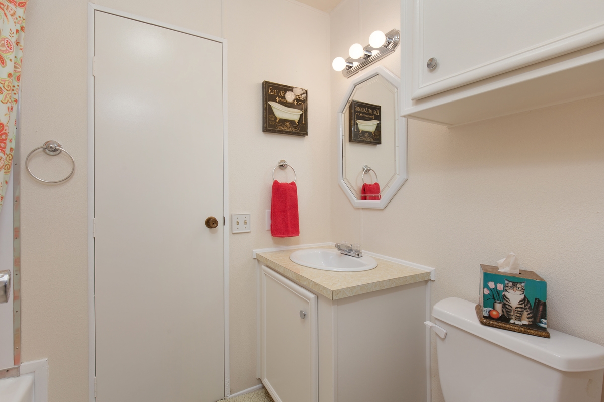 4747 Oak Crest Road, Unit SPC 47 Fallbrook, CA 92028 - Photo 17 of 25
