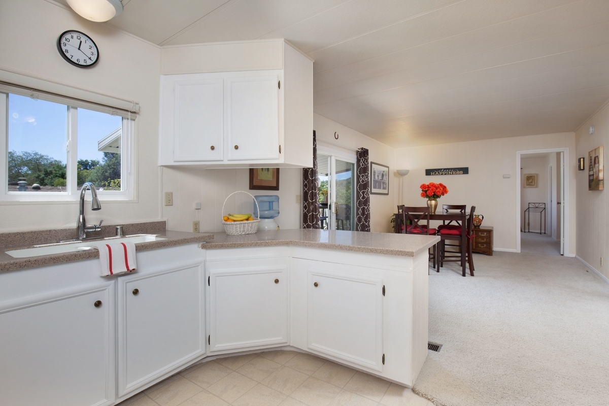 4747 Oak Crest Road, Unit SPC 47 Fallbrook, CA 92028 - Photo 3 of 25