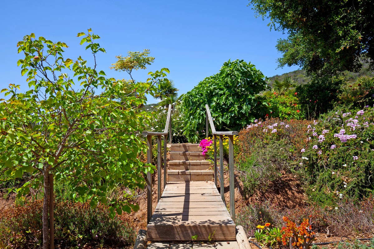4747 Oak Crest Road, Unit SPC 47 Fallbrook, CA 92028 - Photo 22 of 25