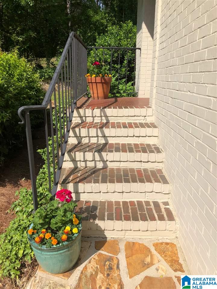 703 Belmont Road Birmingham, AL 35209 - Photo 9 of 34