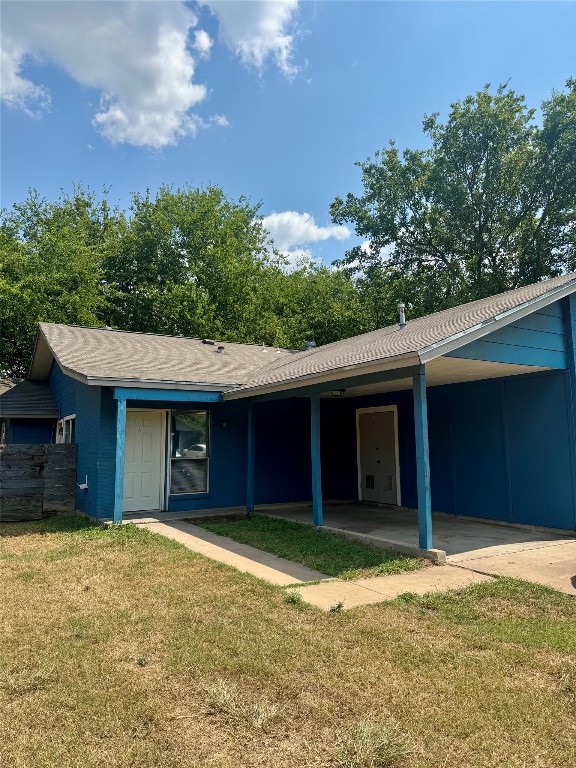 5011 Copperbend Boulevard, Unit A Austin, TX 78744 - Photo 1 of 18 a house with a outdoor space