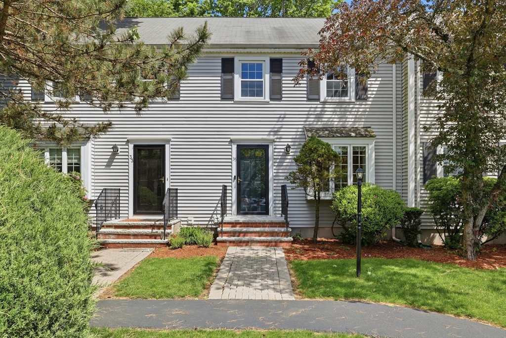 35 Casey Circle, Unit 35 Waltham, MA 02451 - Photo 1 of 24